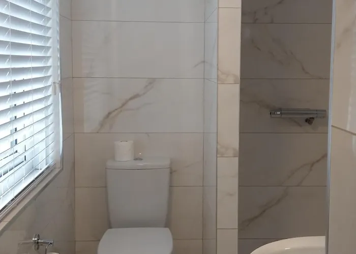 Alojamento de Acomodação e Pequeno-almoço Ash Grove House