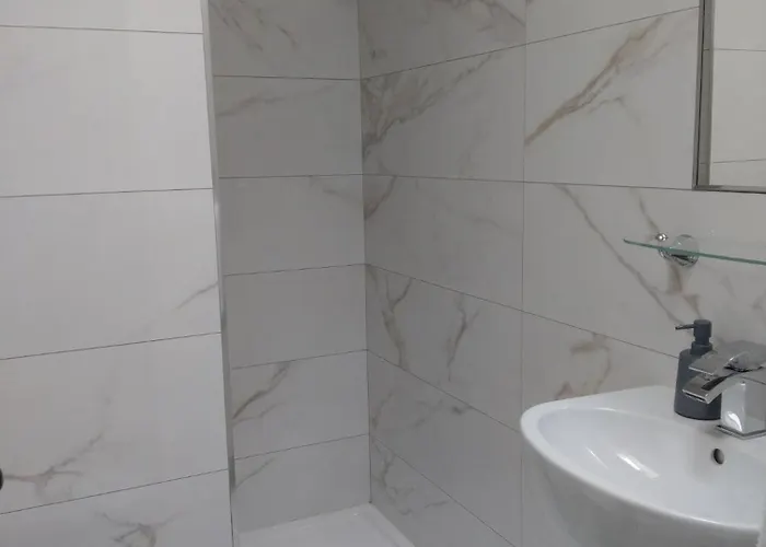 Ash Grove House Alojamento de Acomodação e Pequeno-almoço 3*