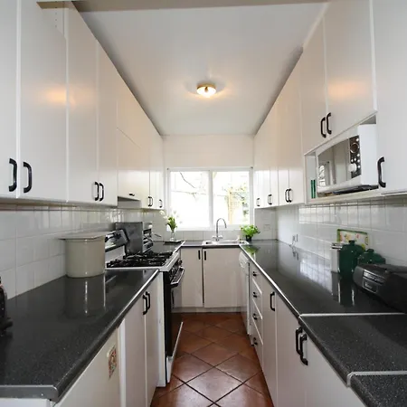 Bed & Breakfast Ash Grove House