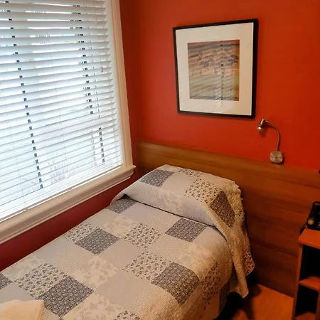 Bed & Breakfast Ash Grove House 2*