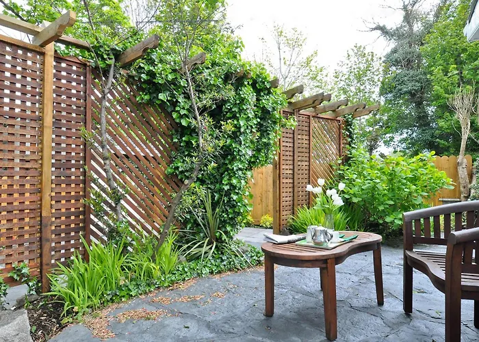 Bed & Breakfast Ash Grove House Galway