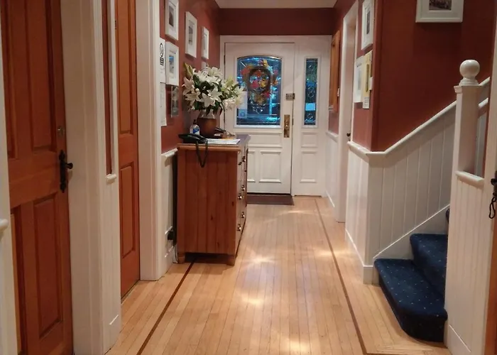 Ash Grove House Bed & Breakfast