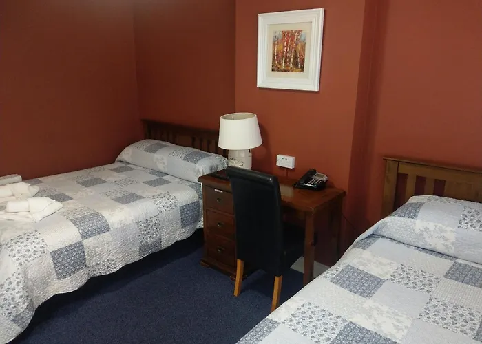 Ash Grove House Bed & Breakfast 3*